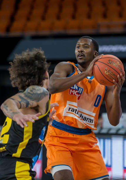 其中一位球 其中一位球