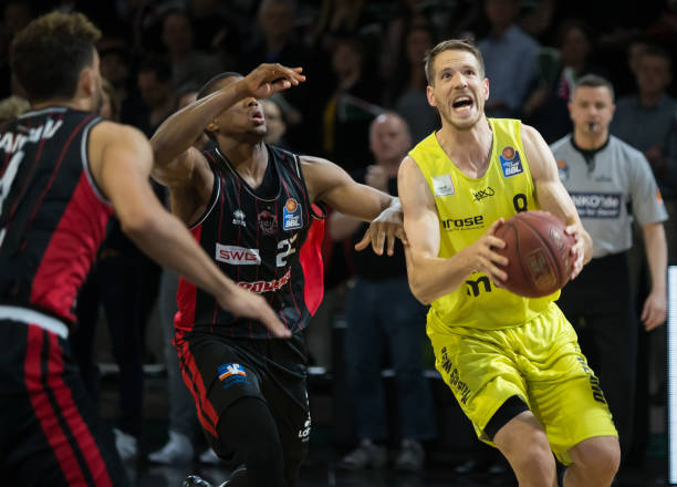 不仅挑战了 不仅挑战了