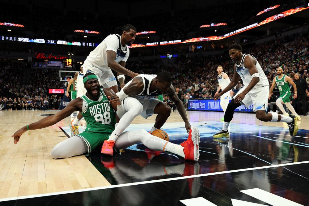 小戴不敌泰国好友小组赛出局 奥运最后一舞争牌梦灭